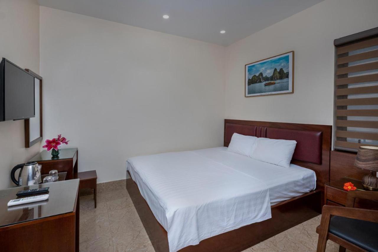 Khách sạn Aroma Cat Ba Sea View *